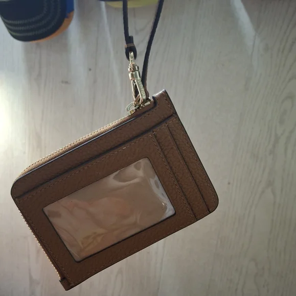 Kate Spade Tan Wristlet And Coin Purse with Gold Accents. EUC! **No Callouts** - Picture 3 of 3